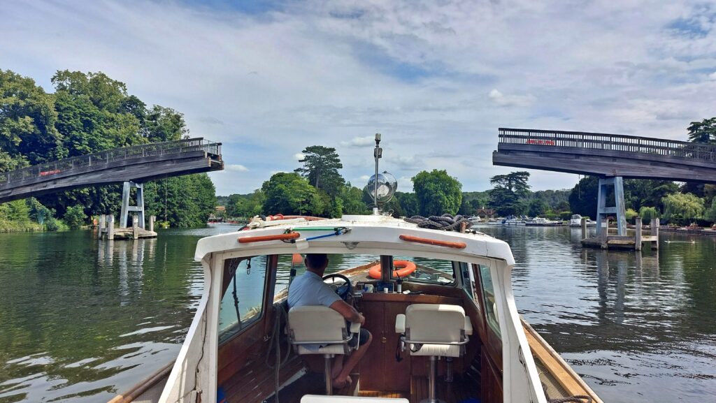 Bryan Ferry approaches Temple Bridge.